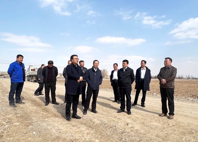 振興種業(yè)在行動,敦煌種業(yè)牽手奧凱種機(jī)、大禹節(jié)水現(xiàn)場對接推進(jìn)千畝智慧種業(yè)示范園區(qū)建設(shè)項(xiàng)目